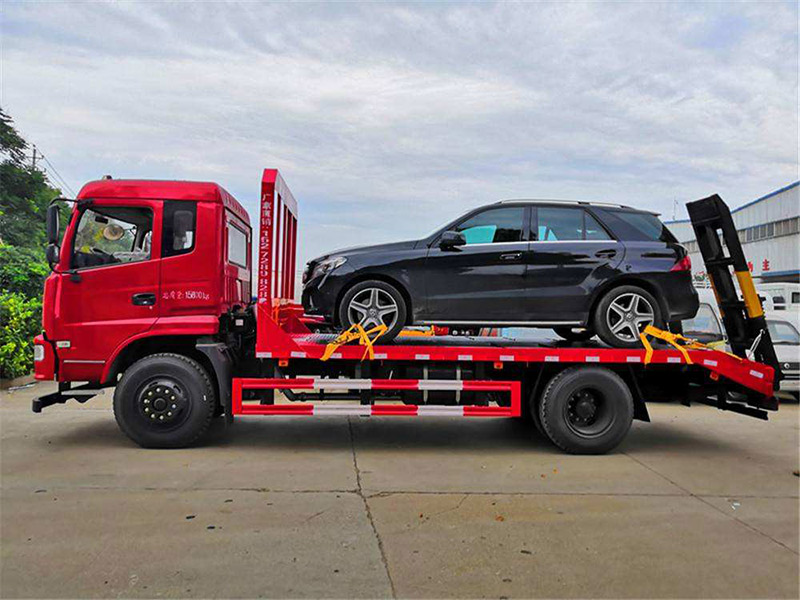 拖车 