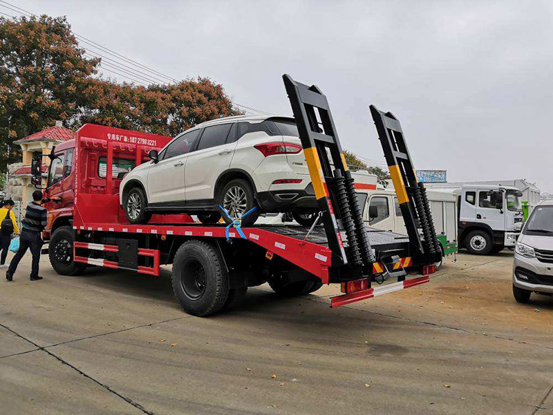 拖车 